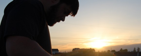 featured_mysteryman_sunset featured_mysteryman_sunset