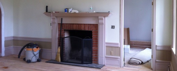 featured_parlor_fireplace